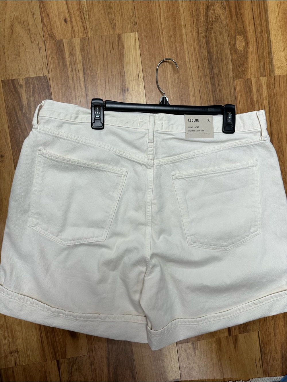 NWT Agolde Dame High Rise Baggy Cuff Shorts - Fortune Cookie color - Picture 4 of 4
